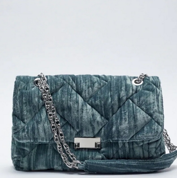 Zara Handbags - Zara Quilted Velvet Maxi Crossbody Bag.💙